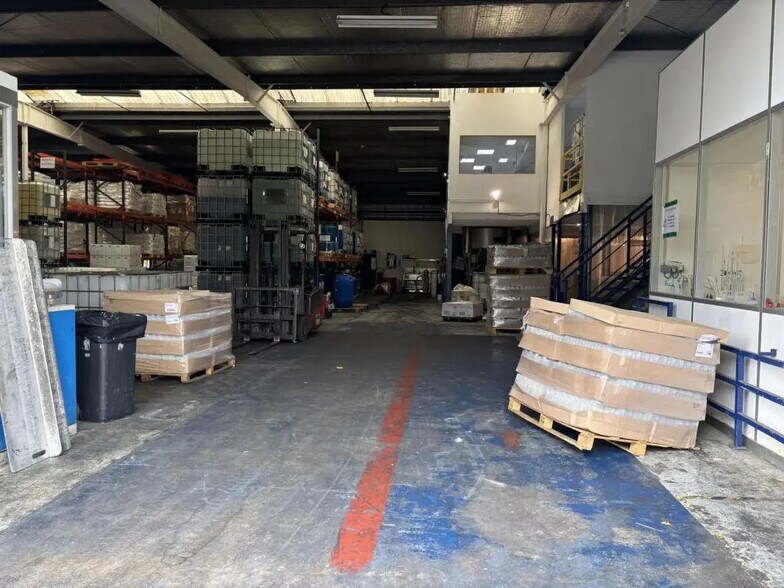 3 Avenue Des Frênes, Montigny-le-Bretonneux à vendre - Photo du bâtiment - Image 2 de 12