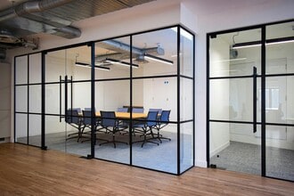 25-26 Dering St, Londres à louer Photo intérieure- Image 2 de 5