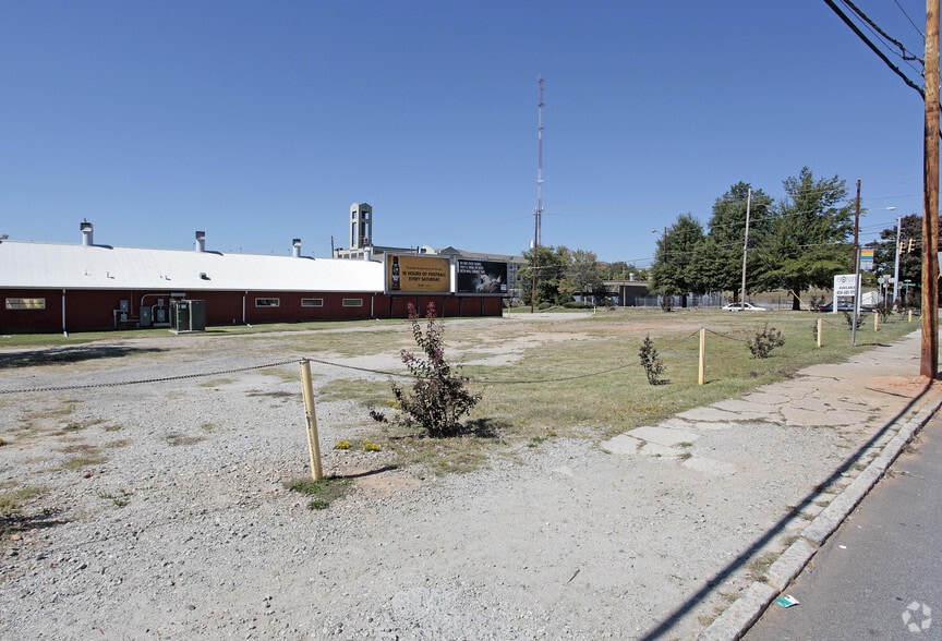 671 McDaniel St, Atlanta, GA for lease - Primary Photo - Image 3 of 3
