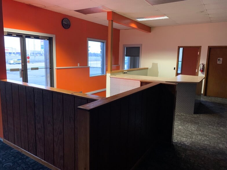 1145 S Washburn St, Oshkosh, WI à louer - Photo intérieure - Image 3 de 7