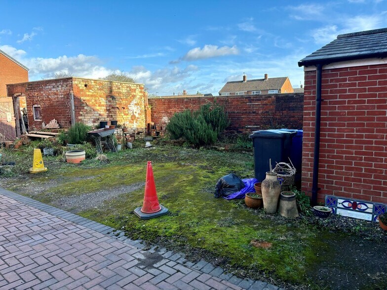 22 Bridge St, Saxilby à vendre - Photo du bâtiment - Image 3 de 5