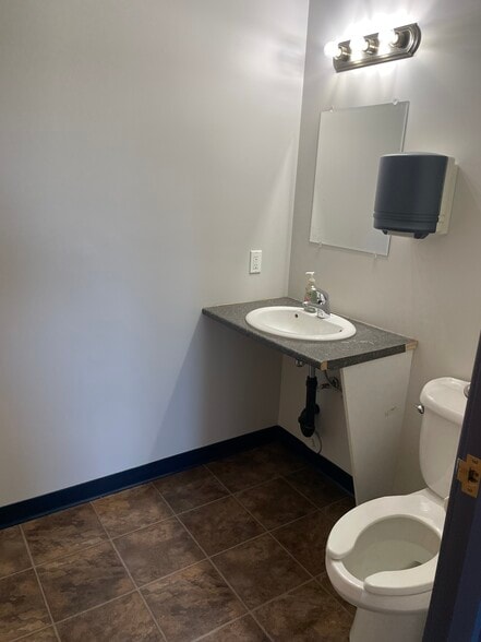 4304 62, Barrhead, AB for sale - Interior Photo - Image 3 of 6