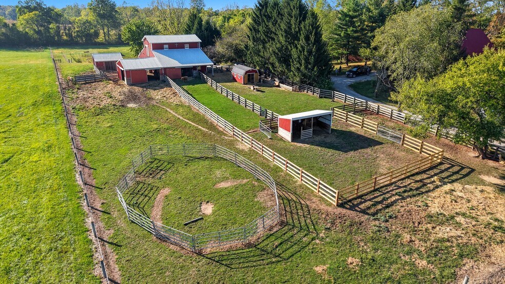 3020 Township Road 190, Fredericktown, OH à vendre - Photo du bâtiment - Image 3 de 4