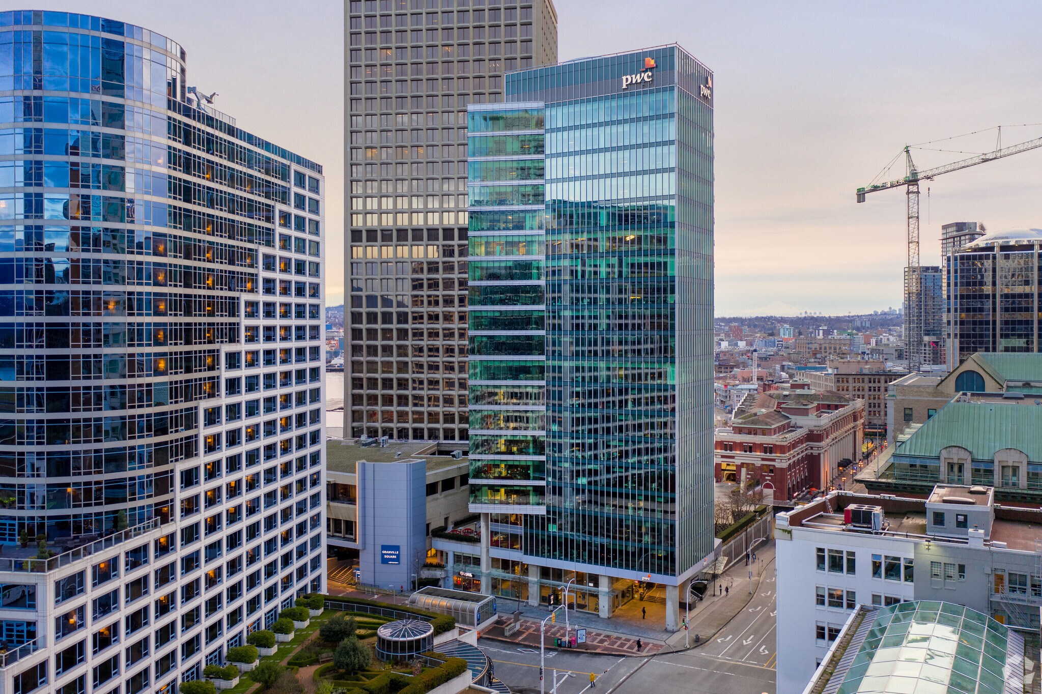 250 Howe St, Vancouver, BC for lease Building Photo- Image 1 of 2