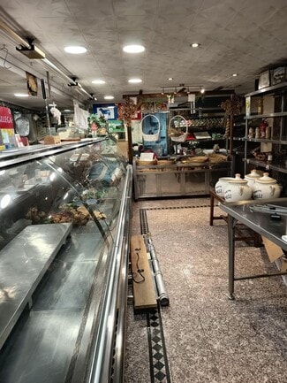 More details for Decano Fernandez Castille, 2, Córdoba - Retail for Sale