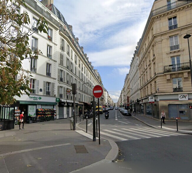 Retail in Paris for lease - Building Photo - Image 3 of 3