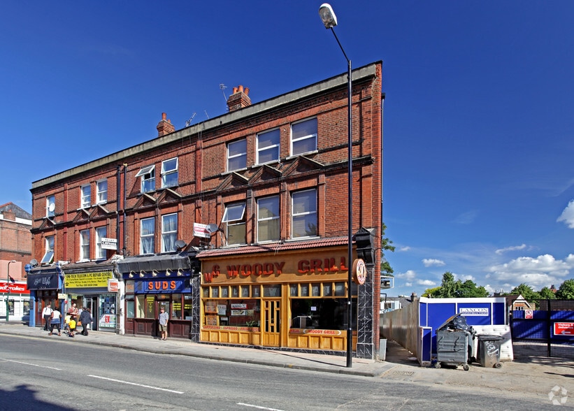 44-46 High Rd, London for lease - Primary Photo - Image 1 of 16