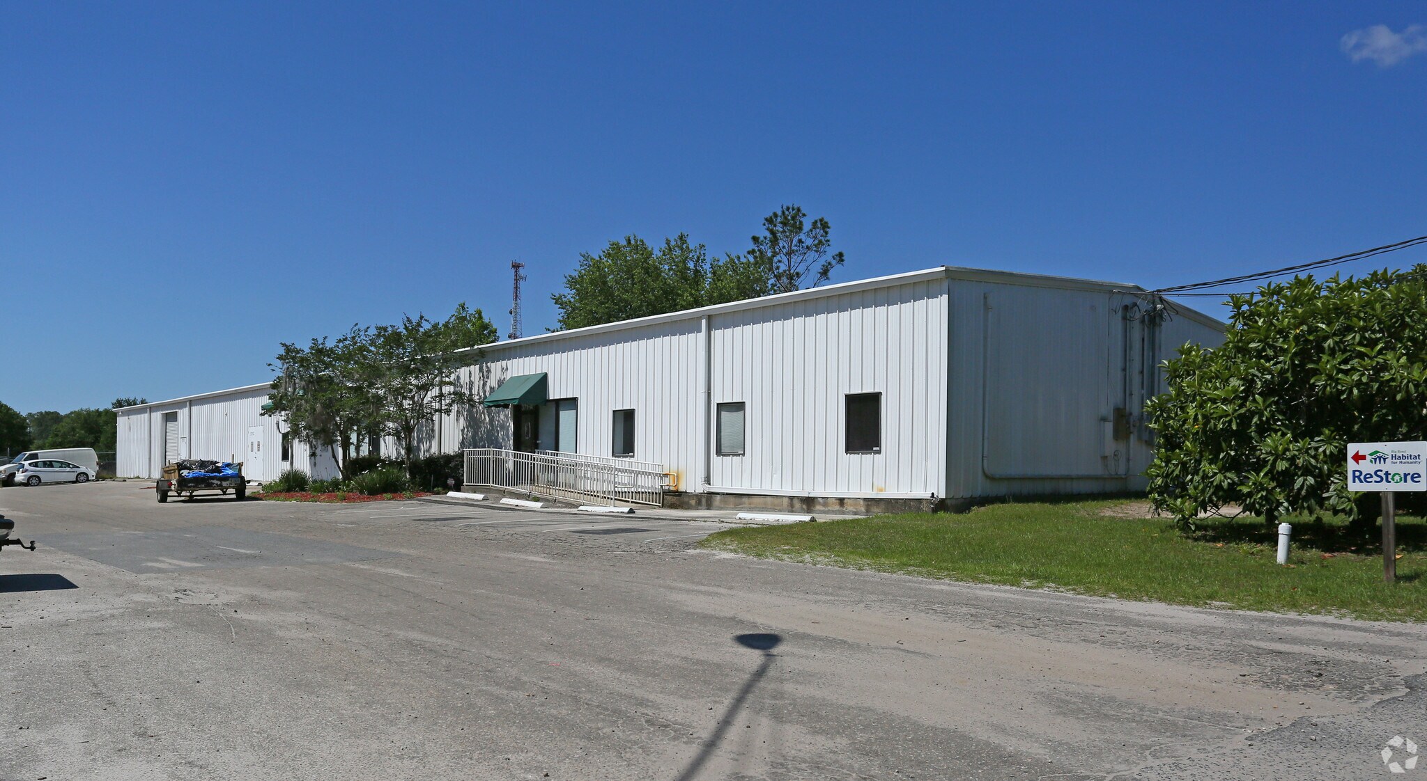 371 Marpan Ln, Tallahassee, FL à louer Photo du bâtiment- Image 1 de 4