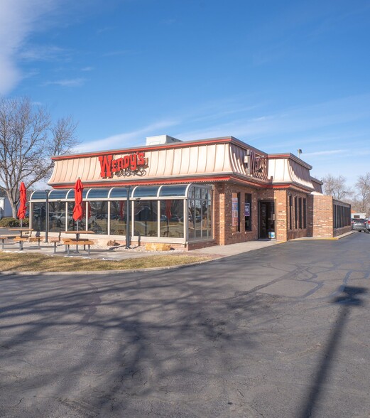 Wendy’s Portfolio portfolio of 2 properties for sale on LoopNet.ca - Building Photo - Image 2 of 4