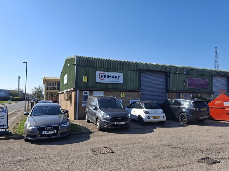 Singer Way, Kempston for lease - Building Photo - Image 2 of 2