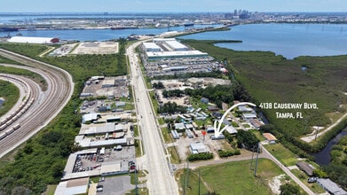 4138 Causeway Blvd, Tampa, FL à louer Photo intérieure- Image 2 de 12