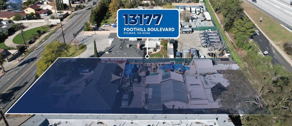 13177 Foothill Blvd, Sylmar, CA à vendre - Photo du bâtiment - Image 1 de 2