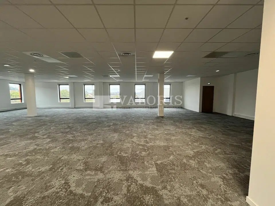 Office in Montluel for lease Interior Photo- Image 1 of 1