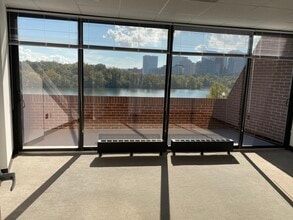 1000-1010 Wisconsin Ave NW, Washington, DC for lease Interior Photo- Image 2 of 7