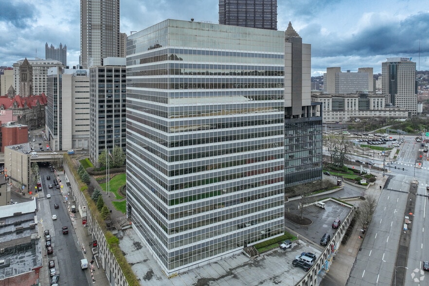 112 Washington Pl, Pittsburgh, PA à louer - Photo du bâtiment - Image 3 de 20
