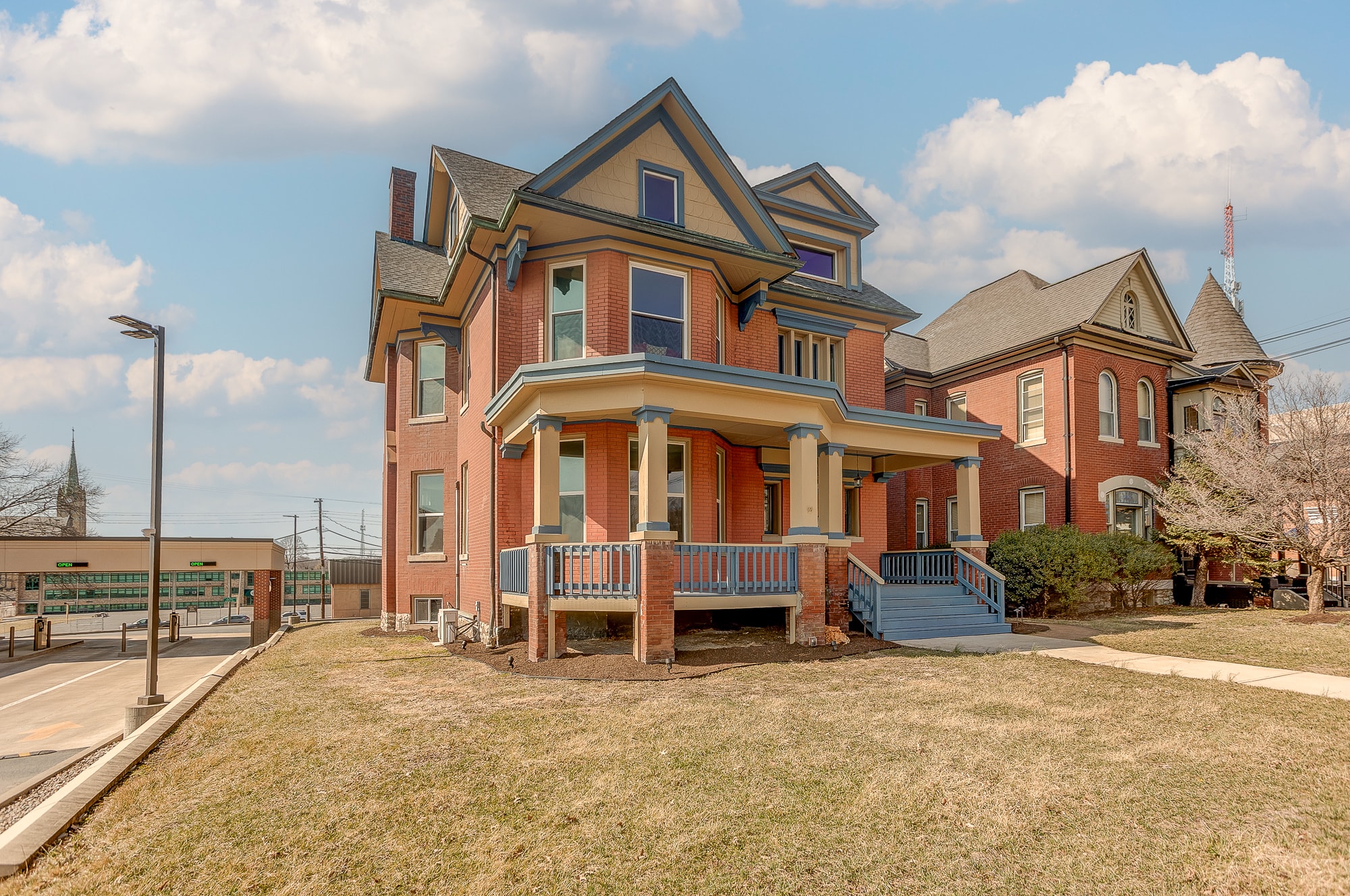 205 S Illinois St, Belleville, IL for sale Building Photo- Image 1 of 21