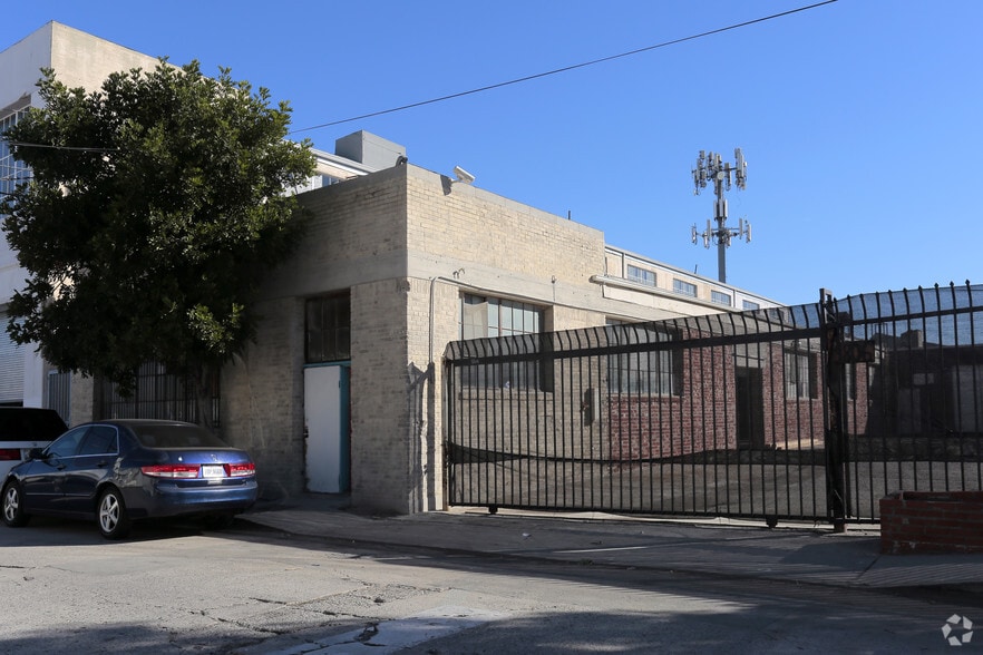 4740 Everett Ave, Vernon, CA for sale - Primary Photo - Image 1 of 5