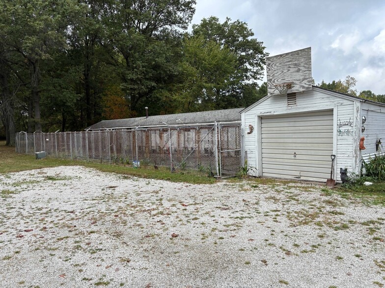 3596 State Rd, Cuyahoga Falls, OH à vendre - Photo du bâtiment - Image 2 de 5