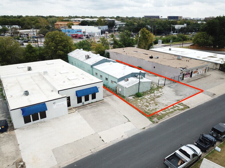 620 Canion St, Austin, TX à louer - Photo du bâtiment - Image 3 de 11