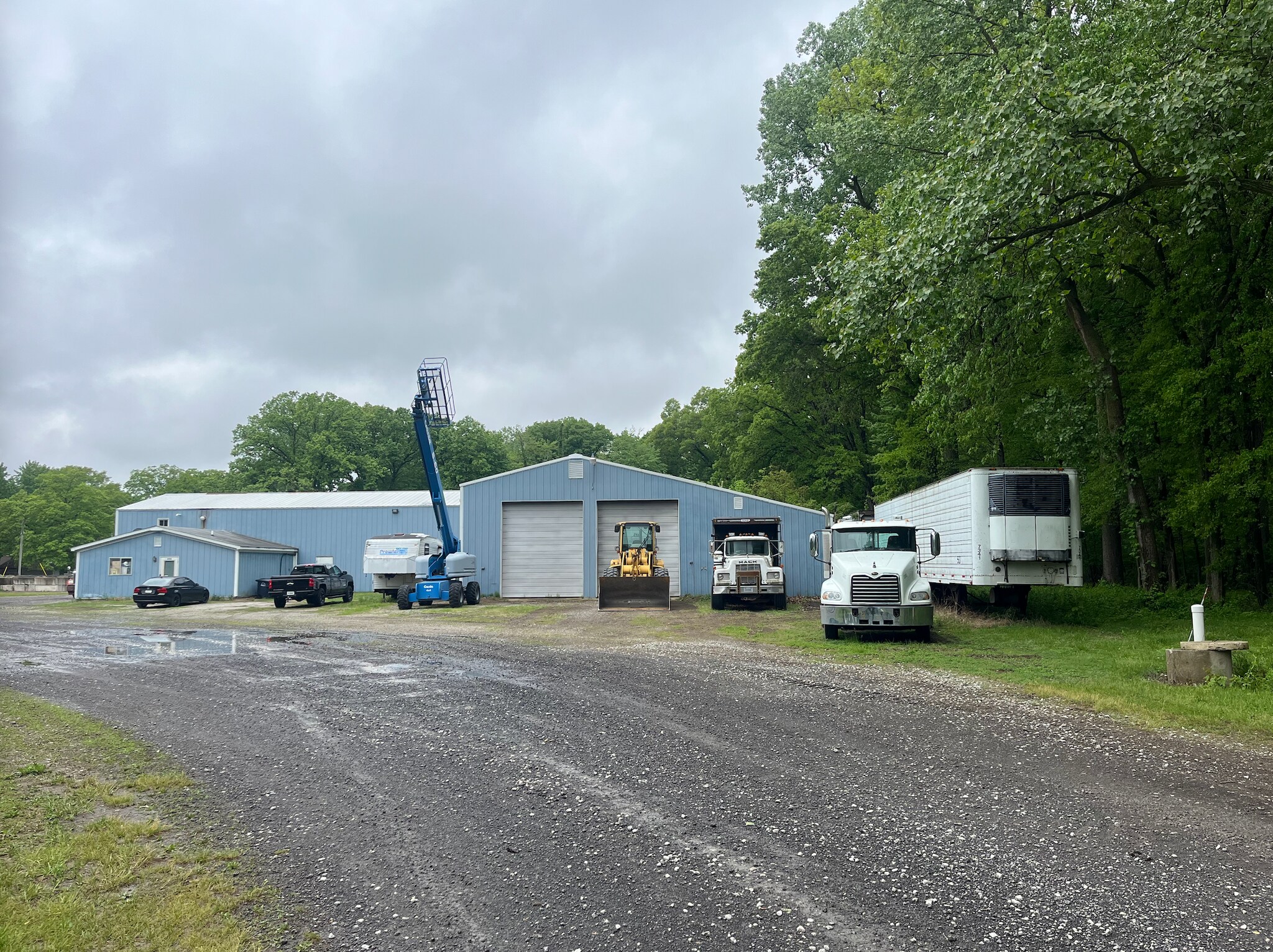 809 Indiana 212, Michigan City, IN à louer Photo du bâtiment- Image 1 de 9