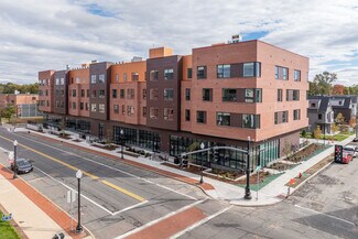 Plus de détails pour 45 E Central St, Natick, MA - Commerce de détail à louer
