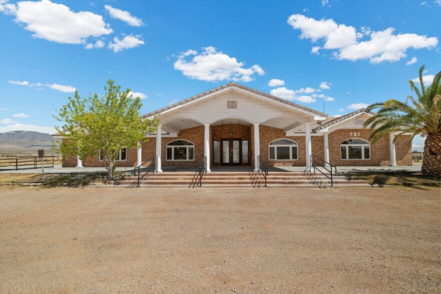 721 Buol Rd, Pahrump, NV à vendre - Photo du bâtiment - Image 1 de 58