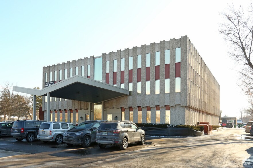 26711 Woodward Ave, Huntington Woods, MI for lease - Building Photo - Image 1 of 4