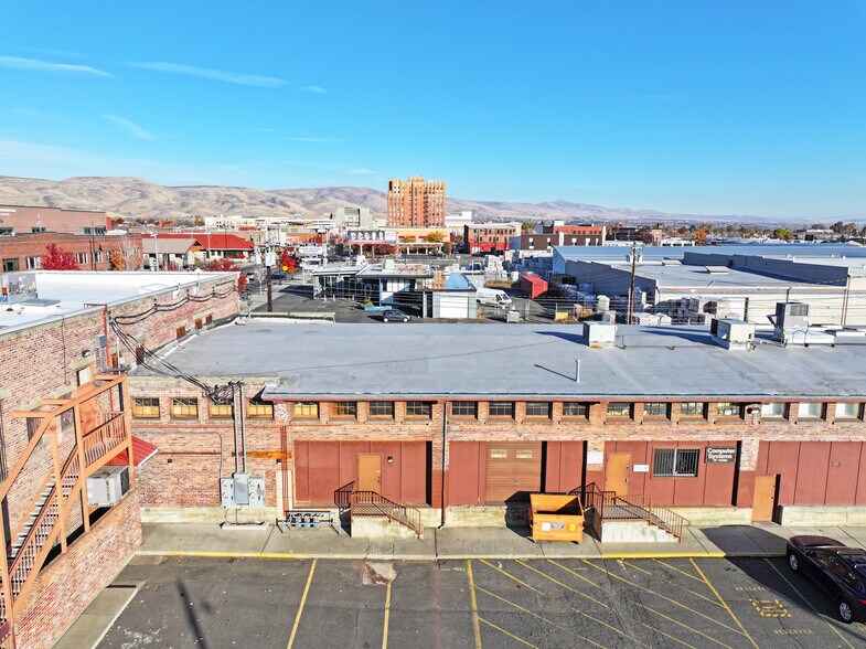 2-12 S 1st Ave, Yakima, WA à louer - Photo du bâtiment - Image 2 de 11