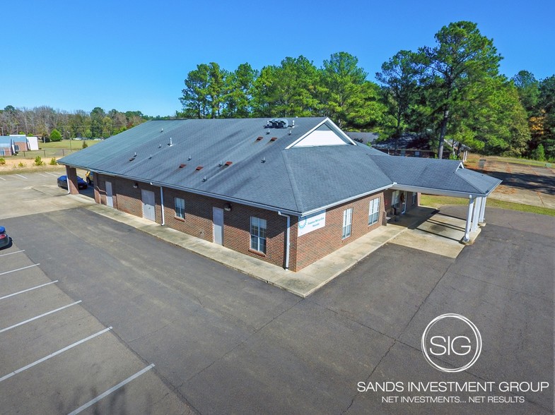 107 Ridgewood Cir, Kosciusko, MS for sale - Building Photo - Image 1 of 1