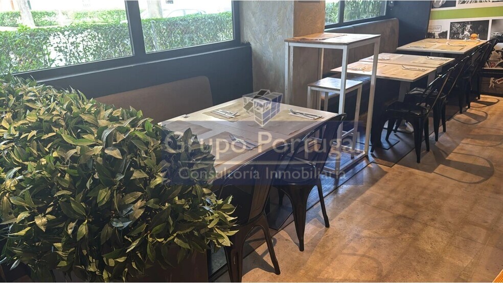 Retail in Madrid, Madrid for lease - Interior Photo - Image 2 of 5