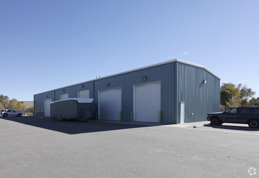 7361 Ivy St, Commerce City, CO à louer - Photo principale - Image 1 de 3