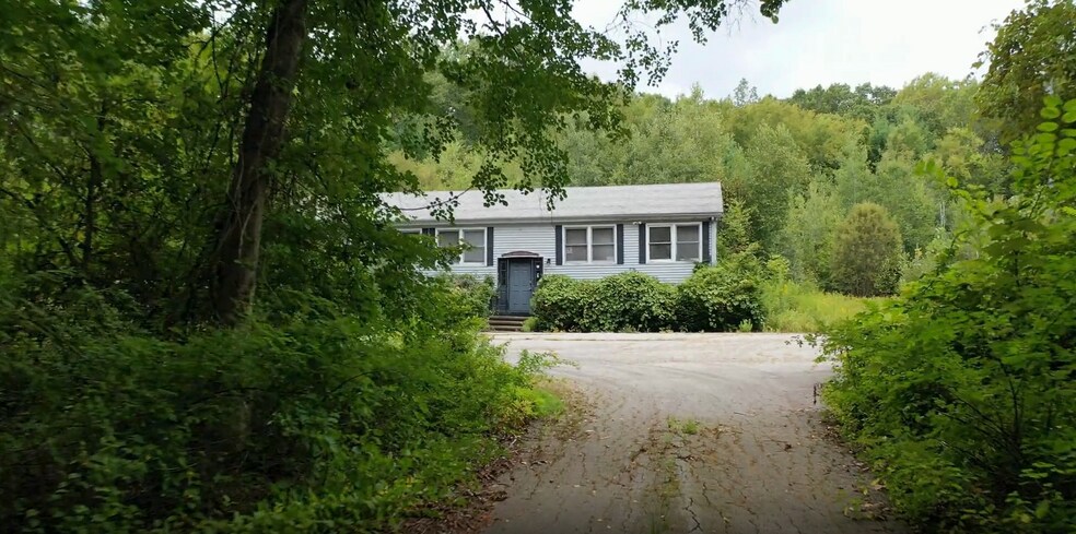 27 Douglas Rd, Webster, MA à vendre - Vidéo sur l’inscription commerciale - Image 2 de 21