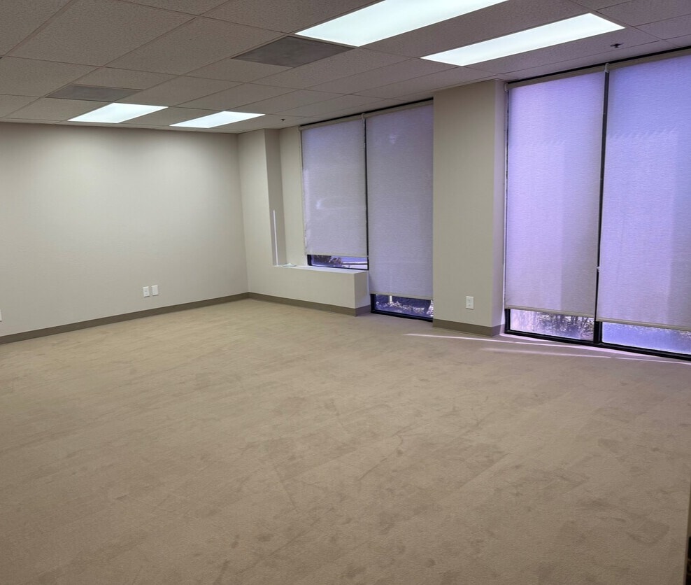 2140 Eastman Ave, Ventura, CA à louer Photo intérieure- Image 1 de 2