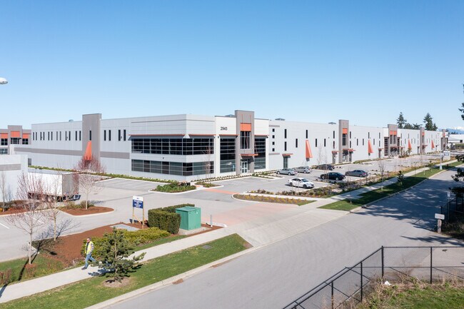 Plus de détails pour 2945 190th St, Surrey, BC - Industriel à louer