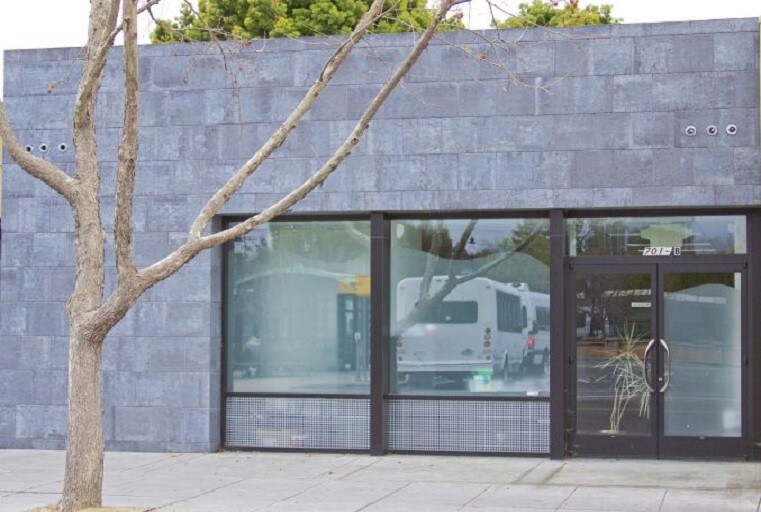 701 W Evelyn Ave, Mountain View, CA à louer - Photo du bâtiment - Image 3 de 9