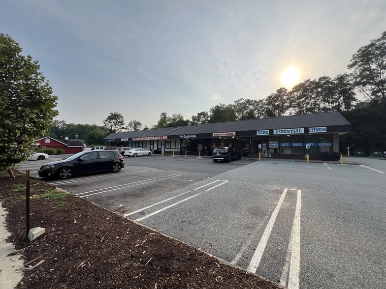 59-71 Orange Tpke, Sloatsburg, NY for lease - Building Photo - Image 2 of 31
