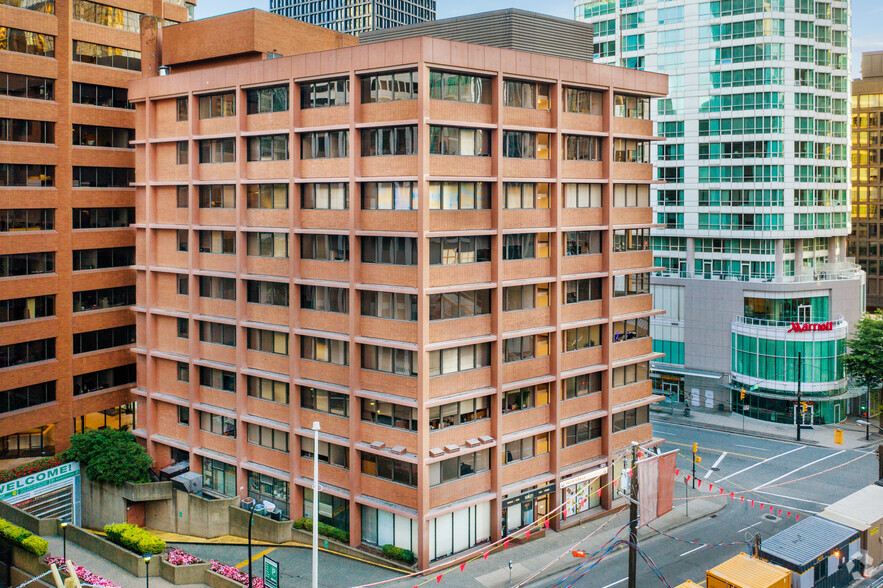 1112 W Pender St, Vancouver, BC à louer - Photo du bâtiment - Image 1 de 19