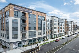 Plus de détails pour 1 Legacy Pl, East Brunswick, NJ - Commerce de détail à louer