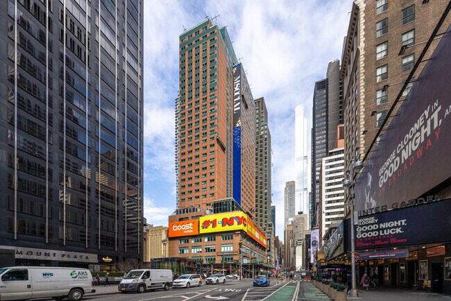Plus de détails pour 226 W 52nd St, New York, NY - Commerce de détail à louer