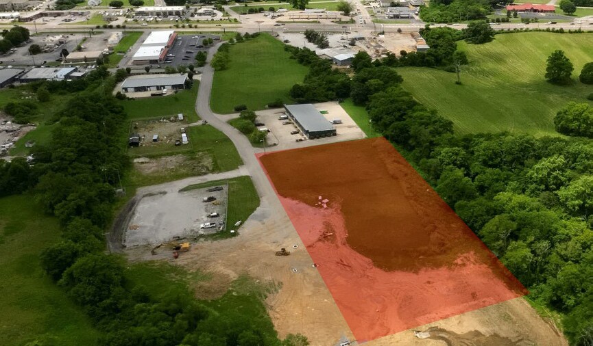 2511 Cayer ln, Columbia, TN à louer - Photo du bâtiment - Image 2 de 10