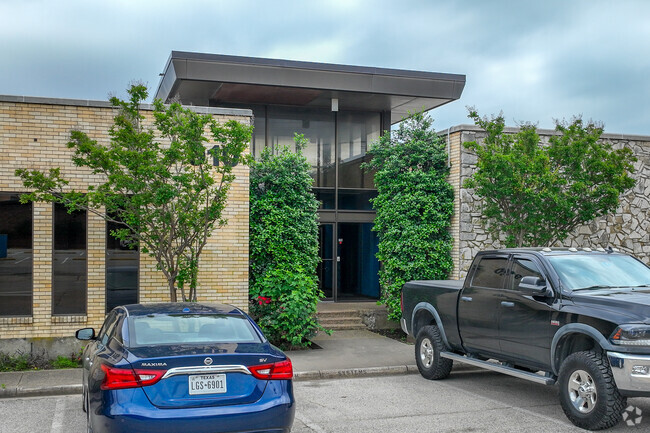 More details for 910 10th St, Plano, TX - Multiple Space Uses for Lease