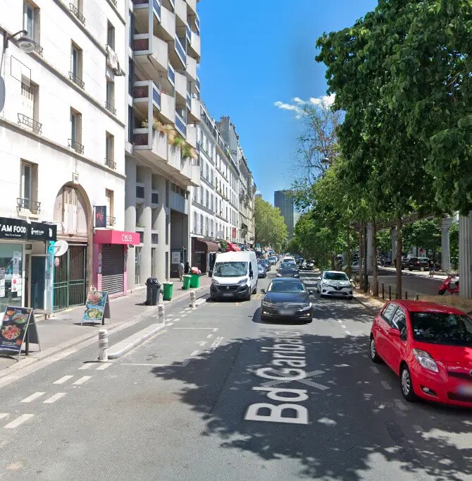 Office in Paris for lease Building Photo- Image 1 of 7