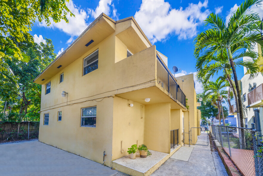 1137 NW 2nd St, Miami, FL à vendre - Photo principale - Image 1 de 4