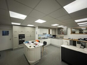 Station Yard, Thame for lease Interior Photo- Image 1 of 6