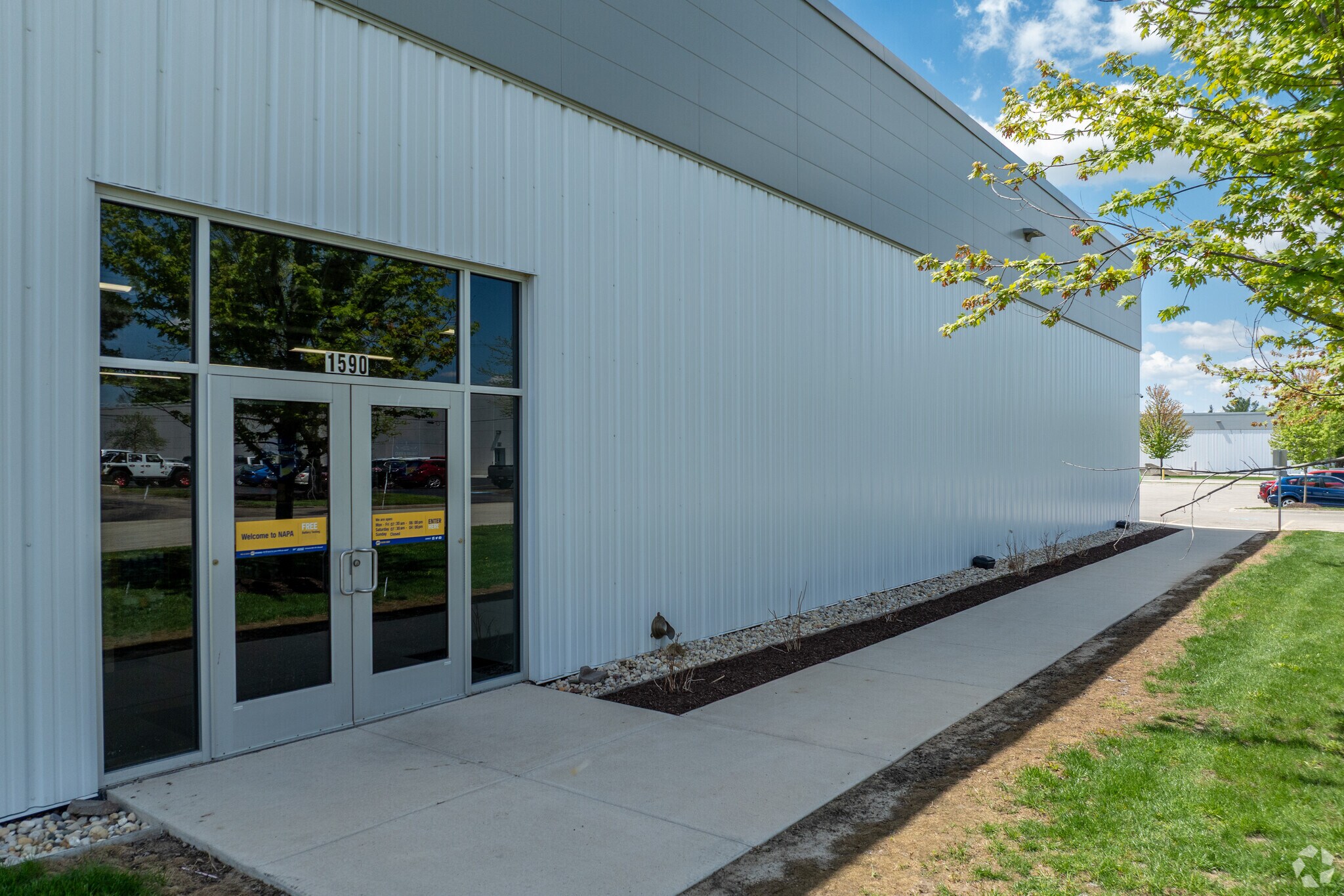 1670 Northrock Ct, Rockford, IL for lease Building Photo- Image 1 of 6