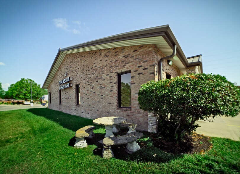 15410 Ridge Park Dr, Houston, TX à louer - Photo du bâtiment - Image 3 de 8