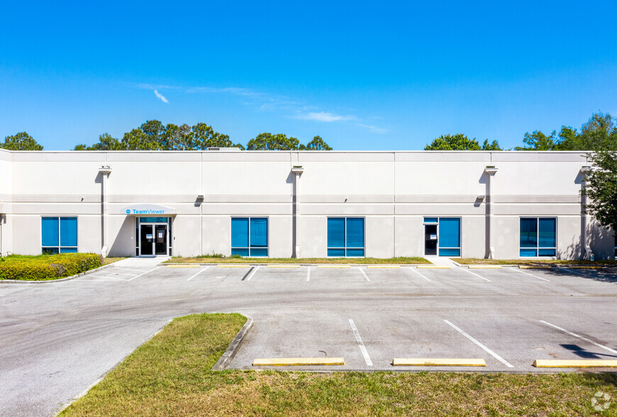 5655-5729 Rio Vista Dr, Clearwater, FL for lease - Building Photo - Image 2 of 16