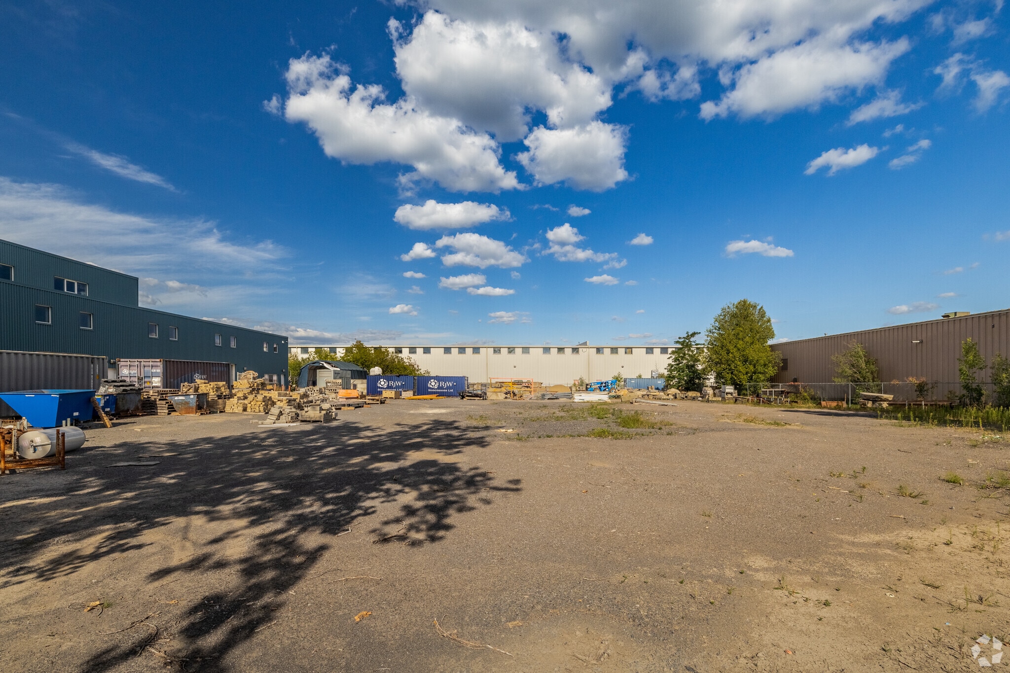 2577 Edinburgh Pl, Ottawa, ON for lease Primary Photo- Image 1 of 4