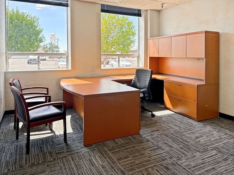 1300 S Litchfield Rd, Goodyear, AZ for lease - Interior Photo - Image 3 of 12