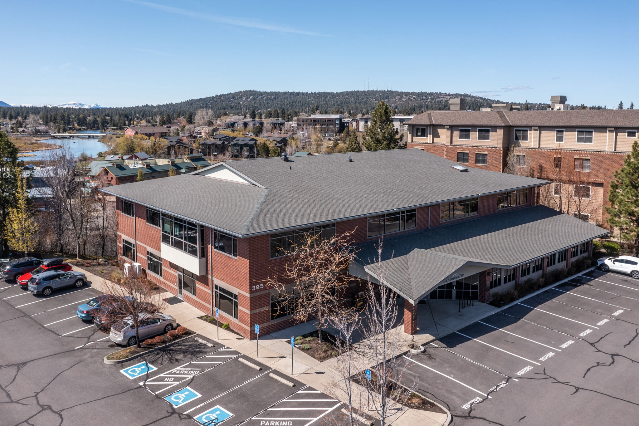 395 SW Bluff Dr, Bend, OR for sale Building Photo- Image 1 of 1